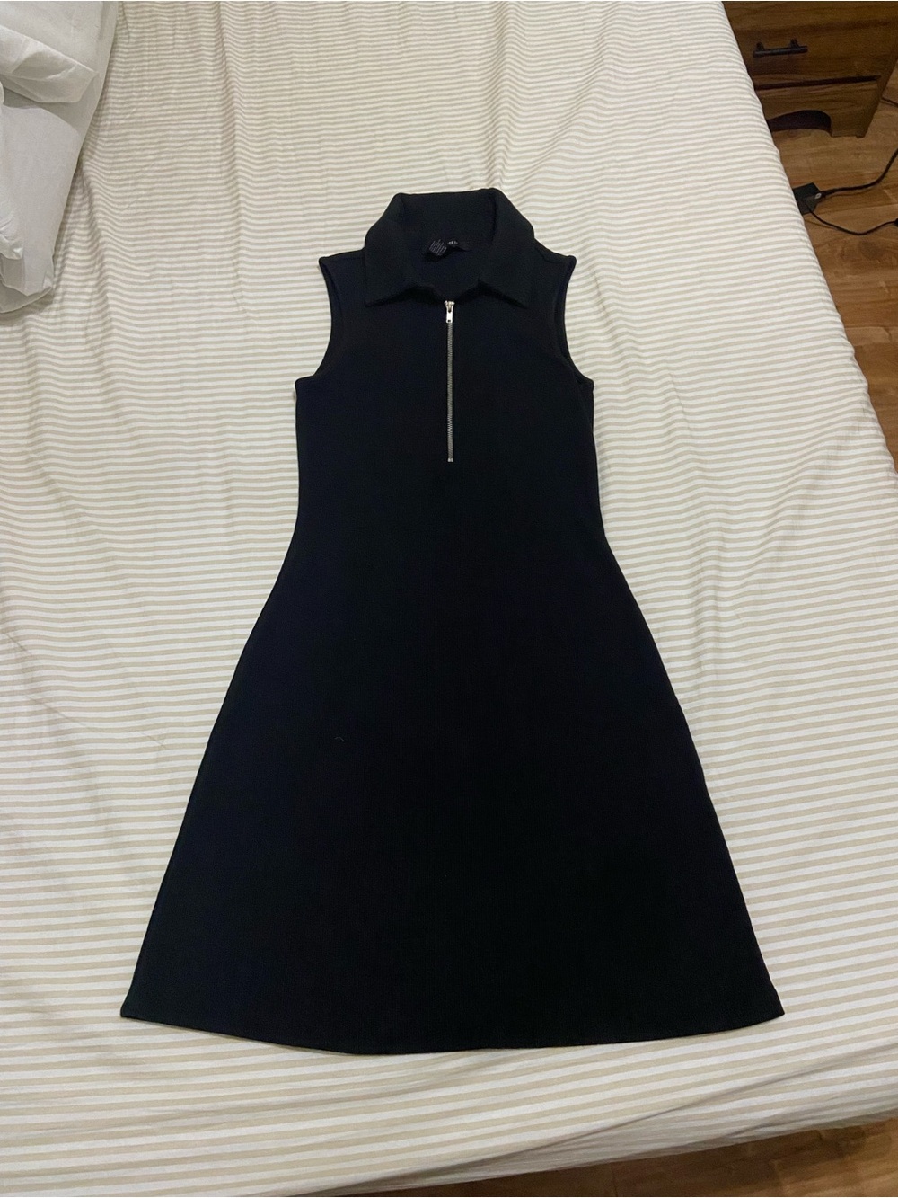 Forever 21 Black Sleeveless Polo Zip A-Line Dress